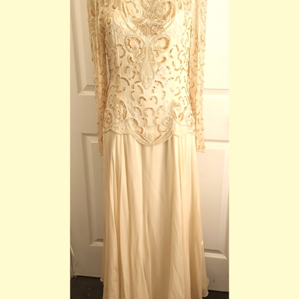 Mature Party /Cocktail Dress Sexy yet Reserved. Medium off white